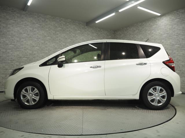 ノート Ｘ　ＤＩＧ－Ｓ　禁煙車　純正ナビ　アラウンドビューモニター　スマートルームミラー　クリアランスソナー　スマートキー２個　ＬＥＤヘッドライト　オートライト　ＥＴＣ　レーンキープ　エマブレ　スーパーチャージャー（7枚目）