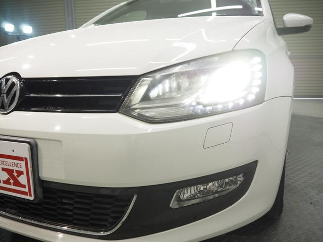 ポロ ＴＳＩコンフォートライン　禁煙車　社外ナビ　キセノンライト　ＥＴＣ　キーレス　スペアキー　リアソナー　純正１５インチアルミ　保証書　記録簿　取説有（10枚目）