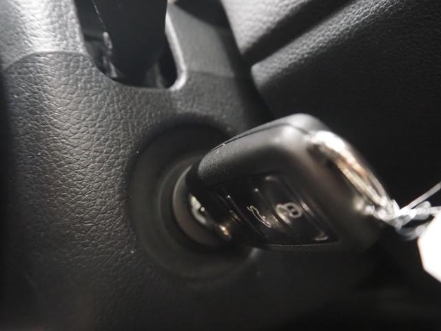 ポロ ＴＳＩコンフォートライン　禁煙車　社外ナビ　キセノンライト　ＥＴＣ　キーレス　スペアキー　リアソナー　純正１５インチアルミ　保証書　記録簿　取説有（35枚目）