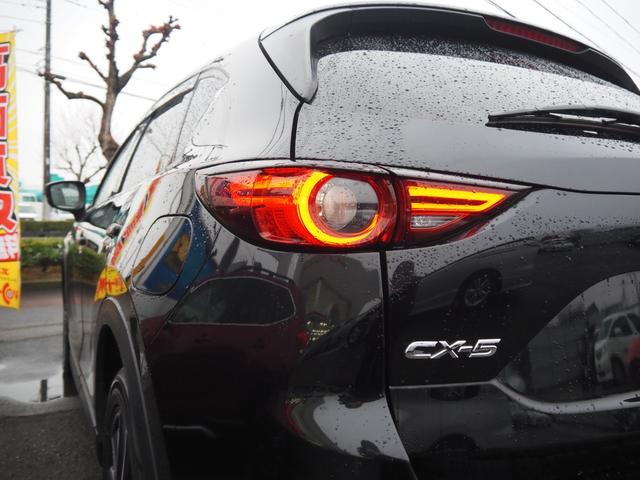 ＣＸ－５ ２５Ｓ　Ｌパッケージ　２５Ｓ　Ｌパッケージ（５名）　雹凹み有　メーカーナビ　黒革シート　パワーバックドア　純正１９アルミ　ＬＥＤヘッドライト　ＥＴＣ　バックカメラ　シートヒーター　パワーシート　ステアリングヒーター（12枚目）