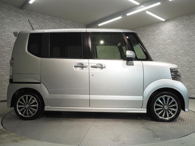 Ｎ－ＢＯＸカスタム Ｇ　ターボＳＳパッケージ　禁煙車　両側電動スライドドア　あんしんＰ　ターボパッケージ　Ａパッケージ　純正ＳＤナビ　バックカメラ　パドルシフト　ＣＴＢＡ　クルコン　ＥＣＯＮ　ステアリングスイッチ　ＥＴＣ　スマートキー２個　キセノン　純正１５インチアルミ（2枚目）