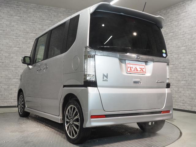 Ｎ－ＢＯＸカスタム Ｇ　ターボＳＳパッケージ　禁煙車　両側電動スライドドア　あんしんＰ　ターボパッケージ　Ａパッケージ　純正ＳＤナビ　バックカメラ　パドルシフト　ＣＴＢＡ　クルコン　ＥＣＯＮ　ステアリングスイッチ　ＥＴＣ　スマートキー２個　キセノン　純正１５インチアルミ（4枚目）