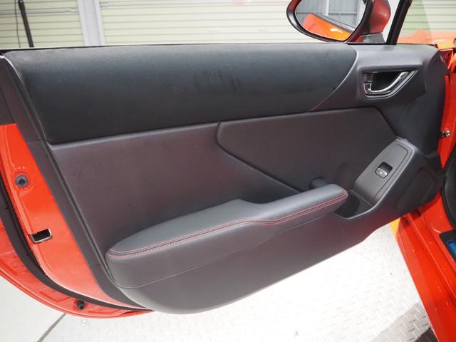 ＢＲＺ Ｓ　ＧＲ仕様フロントバンパー　ワンオーナー　禁煙車　社外ディスプレイオーディオ　バックカメラ　ＢＴ　アイサイト　レーダークルーズ　Ｒソナー　ＳＲＨ　ステアリングスイッチ　ＥＴＣ　スマートキー２個　ハーフレザー　前席シートヒーター　ＬＥＤヘッドライト（26枚目）