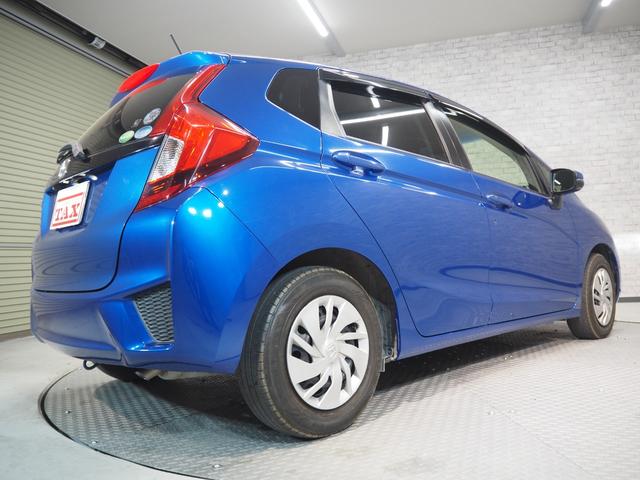 フィット １３Ｇ・Ｌパッケージ　ワンオーナー　禁煙車　社外ＳＤナビ　バックカメラ　ナビ装着用スペシャルパッケージ　Ｆパッケージ　Ｌパッケージ　あんしんパッケージ　ＣＴＢＡ　アームレストコンソール　プライバシーガラス　アイドリングストップ　ドラレコ　ＥＴＣ　スマートキー（48枚目）