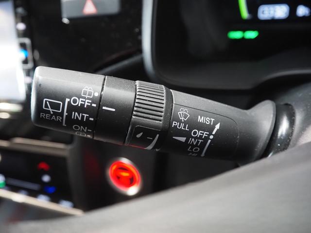 フィットハイブリッド Ｆ　禁煙車　純正ＳＤナビ　Ｂカメラ　禁煙車　純正ＳＤナビ　Ｂカメラ　ホンダセンシング　ＣＭＢＳ　路外逸脱抑制機能　レーダークルーズ　Ｆパッケージ　ＣＤ　ＤＶＤ　ＢＴ　ＤＴＶ　ＥＴＣ　社外前後ドラレコ　ＥＣＯＮ（39枚目）