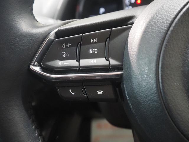 ���X�e�A�����O�X�C�b�`���@�n���h���ɕt���Ă���X�C�b�`�ŉ��ʁA���[�h�ύX���̃I�[�f�B�I���삪�\�ł��I�ƂĂ��֗��ł���