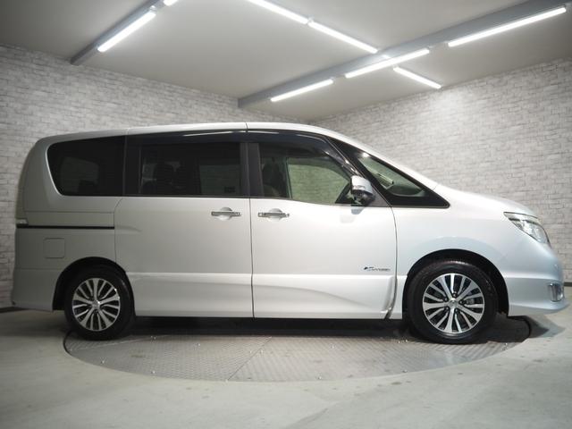 セレナ ２．０ＨスターＨＹＢＲＩＤＡシャンテ２列目Ｓ－ＵＰ　ＡＳＰ　ワンオーナー　禁煙車　両側電動スライドドア　純正ナビ　バックカメラ　後席モニター　エマージェンシーブレーキ　クルコン　ＥＴＣ　スマートキー２個　キセノンヘッドライト　純正１６インチアルミ（2枚目）