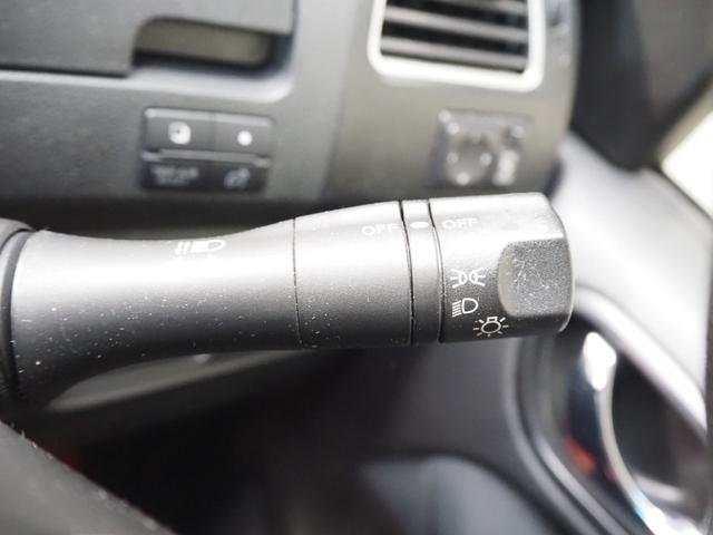 セレナ ２．０ＨスターＨＹＢＲＩＤＡシャンテ２列目Ｓ－ＵＰ　ＡＳＰ　ワンオーナー　禁煙車　両側電動スライドドア　純正ナビ　バックカメラ　後席モニター　エマージェンシーブレーキ　クルコン　ＥＴＣ　スマートキー２個　キセノンヘッドライト　純正１６インチアルミ（45枚目）