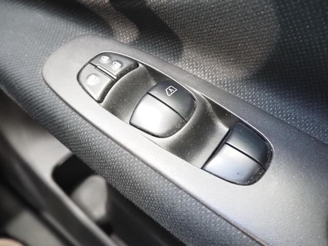 セレナ ２．０ＨスターＨＹＢＲＩＤＡシャンテ２列目Ｓ－ＵＰ　ＡＳＰ　ワンオーナー　禁煙車　両側電動スライドドア　純正ナビ　バックカメラ　後席モニター　エマージェンシーブレーキ　クルコン　ＥＴＣ　スマートキー２個　キセノンヘッドライト　純正１６インチアルミ（49枚目）