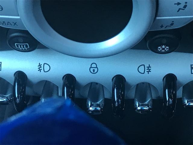 ジョンクーパーワークス HDDナビ フルセグ バックカメラ HID スポーツシート パドルシフト オートエアコン 17インチアルミ ETC(36枚目)