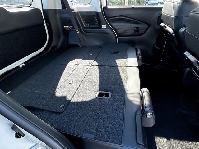 ソリオ ハイブリッドMZ 認定中古車 全方位カメラ付9インチナビ ETC2.0 前後ドラレコ スズキセーフティサポート 電動パーキング スズキコネクト 禁煙車 前席シートヒーター クルーズコントロール ステアリングリモコン(17枚目)