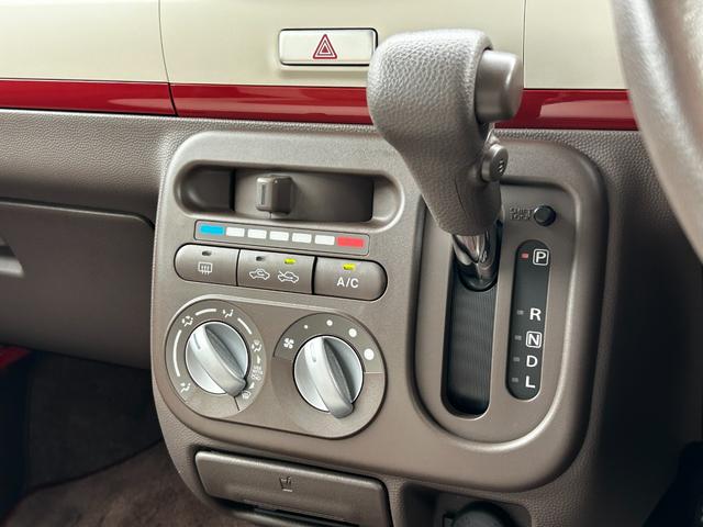 アルトラパンショコラ G 認定中古車 ワンオーナー 禁煙車 Bluetooth 純正ナビ バックカメラ エアバック 革巻きハンドル 合皮シート スマートキー アイドリングストップ ワンセグTV エアコン 取説 保証付き(30枚目)