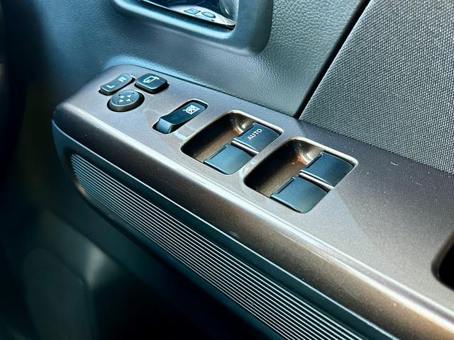 ワゴンＲカスタムＺ ハイブリッドＺＸ　ハイブリッドＺＸ（４名）　アイドリングＳＴＯＰ　キーフリーシステム　カーテンエアバック　盗難防止　シートヒータ　フルフラットシート　パワステ　エアコン　ＬＥＤランプ　ベンチシート　オートクルーズ（64枚目）