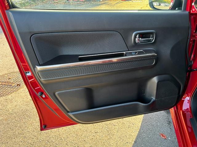 ワゴンＲカスタムＺ ハイブリッドＺＸ　ハイブリッドＺＸ（４名）　アイドリングＳＴＯＰ　キーフリーシステム　カーテンエアバック　盗難防止　シートヒータ　フルフラットシート　パワステ　エアコン　ＬＥＤランプ　ベンチシート　オートクルーズ（65枚目）