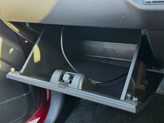 ワゴンＲカスタムＺ ハイブリッドＺＸ　ハイブリッドＺＸ（４名）　アイドリングＳＴＯＰ　キーフリーシステム　カーテンエアバック　盗難防止　シートヒータ　フルフラットシート　パワステ　エアコン　ＬＥＤランプ　ベンチシート　オートクルーズ（71枚目）