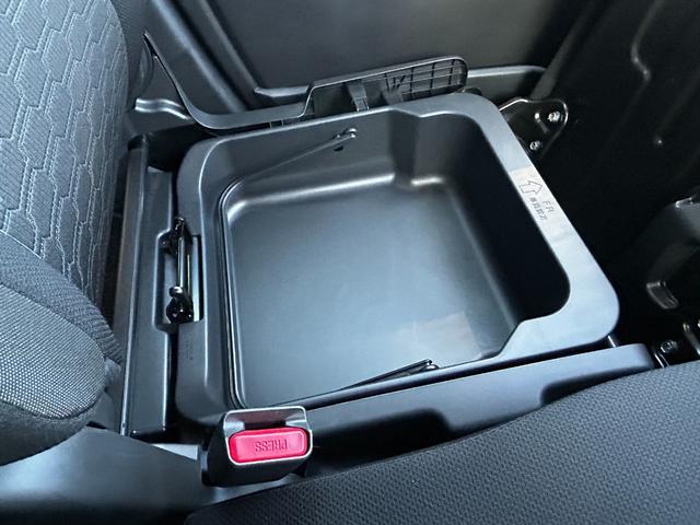 ワゴンＲカスタムＺ ハイブリッドＺＸ　ハイブリッドＺＸ（４名）　アイドリングＳＴＯＰ　キーフリーシステム　カーテンエアバック　盗難防止　シートヒータ　フルフラットシート　パワステ　エアコン　ＬＥＤランプ　ベンチシート　オートクルーズ（73枚目）