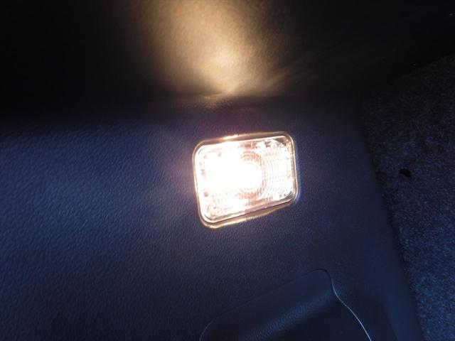 スイフト HYBRID MZ LEDライト フォグランプ アルミ 全方位カメラ ナビ 電動パーキングシステム 衝突被害軽減ブレーキサポート キーフリーシステム パドルシフト(34枚目)