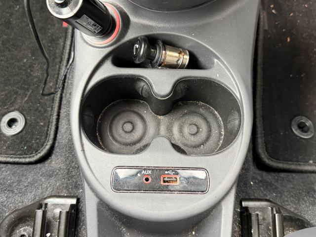 ５００ １．２　ポップ　タイミングベルト・ウォーターポンプ交換ドライブレコーダー　ＡＴ　盗難防止システム　ＡＢＳ　ＵＳＢ　ミュージックプレイヤー接続可　エアコン　パワーステアリング　パワーウィンドウ（7枚目）