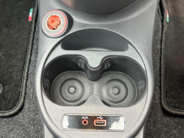 ５００ ツインエア　ラウンジ　ＥＴＣ　ナビ　パークアシスト　アルミホイール　ＨＩＤ　サンルーフ　ＡＴ　盗難防止システム　ＡＢＳ　ＵＳＢ　ミュージックプレイヤー接続可　エアコン　パワーステアリング　パワーウィンドウ　運転席エアバッグ（7枚目）