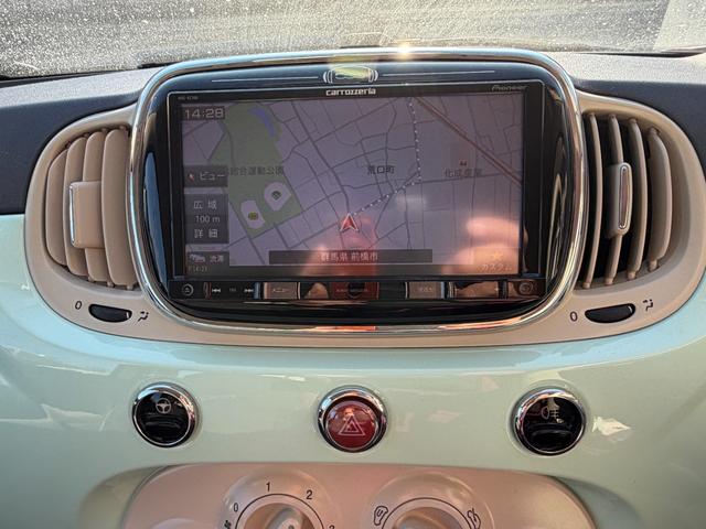 ５００ １．２　ポップ　ＥＴＣ　ナビ　アイドリングストップ　ＡＴ　盗難防止システム　ＡＢＳ　ＥＳＣ　ＵＳＢ　ミュージックプレイヤー接続可　エアコン　パワーステアリング　パワーウィンドウ　運転席エアバッグ（4枚目）