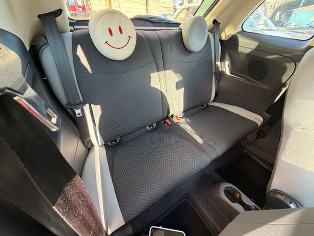 ５００ １．２　ポップ　ＥＴＣ　ナビ　アイドリングストップ　ＡＴ　盗難防止システム　ＡＢＳ　ＥＳＣ　ＵＳＢ　ミュージックプレイヤー接続可　エアコン　パワーステアリング　パワーウィンドウ　運転席エアバッグ（10枚目）