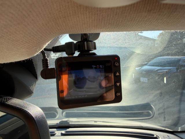 ５００ ツインエア　ラウンジ　ドライブレコーダー　ＥＴＣ　クリアランスソナー　アルミホイール　ＨＩＤ　サンルーフ　ＡＴ　盗難防止システム　ＡＢＳ　エアコン　パワーステアリング　パワーウィンドウ（9枚目）