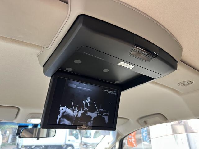 デリカD:5 G ナビパッケージ 両側パワスラ オートステップ 社外16インチアルミマッドタイヤ 後席フリップダウンモニター シートヒーター バックカメラ Bluetooth SDナビ フルセグ地デジ クルーズコントロール 7人乗り(22枚目)