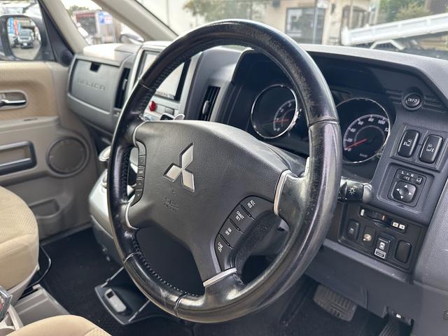 デリカD:5 G ナビパッケージ 両側パワスラ オートステップ 社外16インチアルミマッドタイヤ 後席フリップダウンモニター シートヒーター バックカメラ Bluetooth SDナビ フルセグ地デジ クルーズコントロール 7人乗り(25枚目)