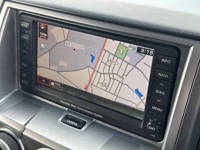 デリカD:5 G パワーパッケージ パワースライドドア 純正HDDナビゲーションシステム クルーズコントロール パドルシフト DVD再生可 バックサイドカメラ インテリジェントキー ETC フォグランプ 8人乗り タイミングチェーン(32枚目)