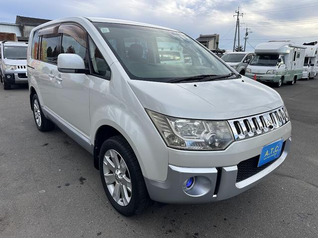 デリカD:5 G パワーパッケージ パワースライドドア 純正HDDナビゲーションシステム クルーズコントロール パドルシフト DVD再生可 バックサイドカメラ インテリジェントキー ETC フォグランプ 8人乗り タイミングチェーン(36枚目)