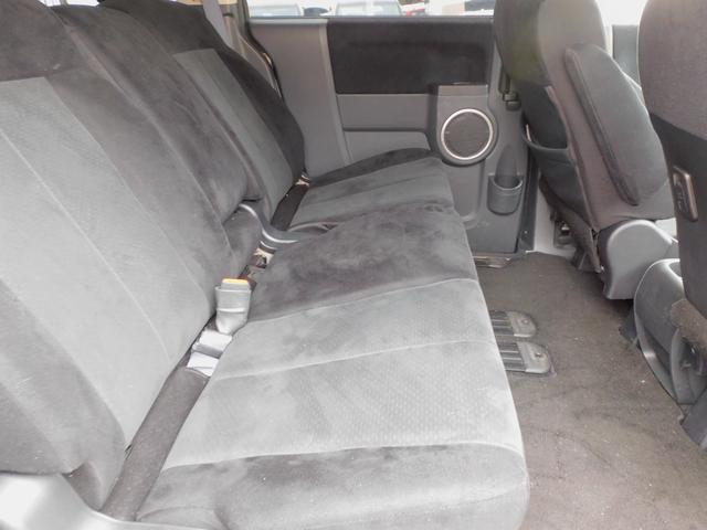 デリカD:5 G パワーパッケージ リフトアップ 両側パワースライドドア 社外アルミ クルーズコントロール パドルシフト 社外ナビ地デジTV バックカメラ ETC 社外マフラー オーバーフェンダー インテリジェントキー HID(8枚目)