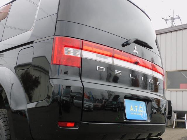 デリカD:5 G パワーパッケージ リフトアップ 両側パワースライドドア 社外アルミ クルーズコントロール パドルシフト 社外ナビ地デジTV バックカメラ ETC 社外マフラー オーバーフェンダー インテリジェントキー HID(60枚目)