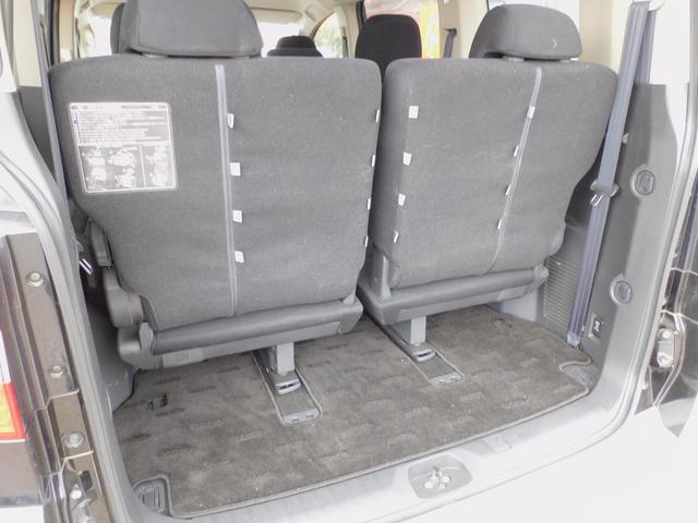 デリカＤ：５ Ｇ　プレミアム　ロックフォードサラウンド　両側パワースライドドア　リアパワーゲート　純正アルミホイール　クルーズコントロール　パドルシフト　シートヒーター　前席パワーシート　クルコン　パドルシフト　ＥＴＣ　スマート（11枚目）