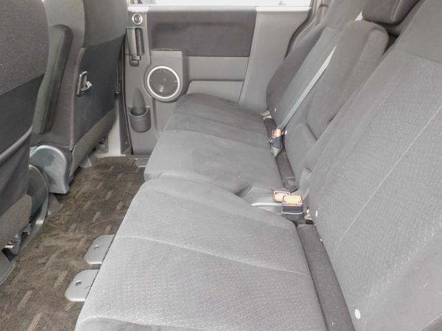 デリカＤ：５ Ｇ　プレミアム　ロックフォードサラウンド　両側パワースライドドア　リアパワーゲート　純正アルミホイール　クルーズコントロール　パドルシフト　シートヒーター　前席パワーシート　クルコン　パドルシフト　ＥＴＣ　スマート（14枚目）