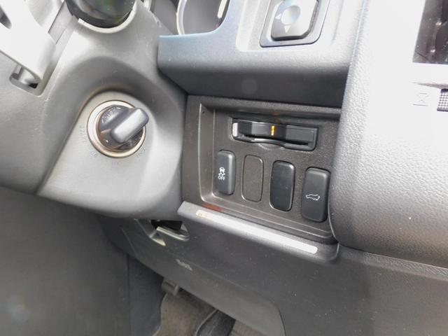 デリカＤ：５ Ｇ　プレミアム　ロックフォードサラウンド　両側パワースライドドア　リアパワーゲート　純正アルミホイール　クルーズコントロール　パドルシフト　シートヒーター　前席パワーシート　クルコン　パドルシフト　ＥＴＣ　スマート（26枚目）