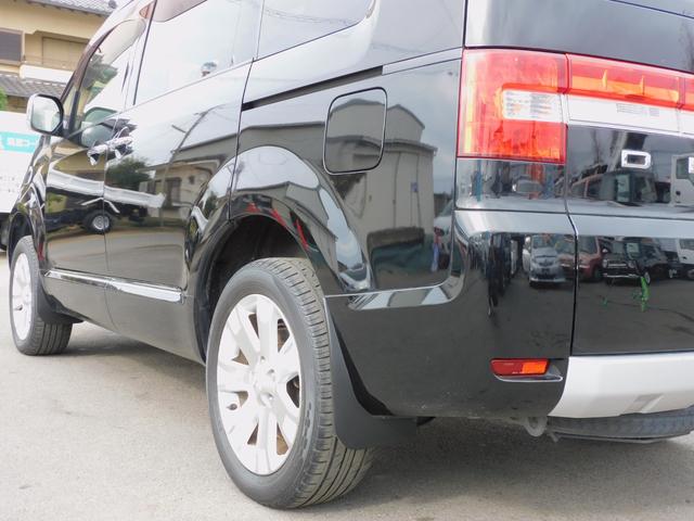 デリカＤ：５ Ｇ　プレミアム　ロックフォードサラウンド　両側パワースライドドア　リアパワーゲート　純正アルミホイール　クルーズコントロール　パドルシフト　シートヒーター　前席パワーシート　クルコン　パドルシフト　ＥＴＣ　スマート（63枚目）