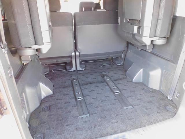 デリカＤ：５ Ｄ　プレミアム　パワーバックドア　両側パワースライドドア　ロックフォードサラウンド　クルーズコントロール　パドルシフト　シートヒーター　Ｂｌｕｅｔｏｏｔｈ　ＤＶＤ再生　バックカメラ　インテリジェントキー　ＥＴＣ（9枚目）