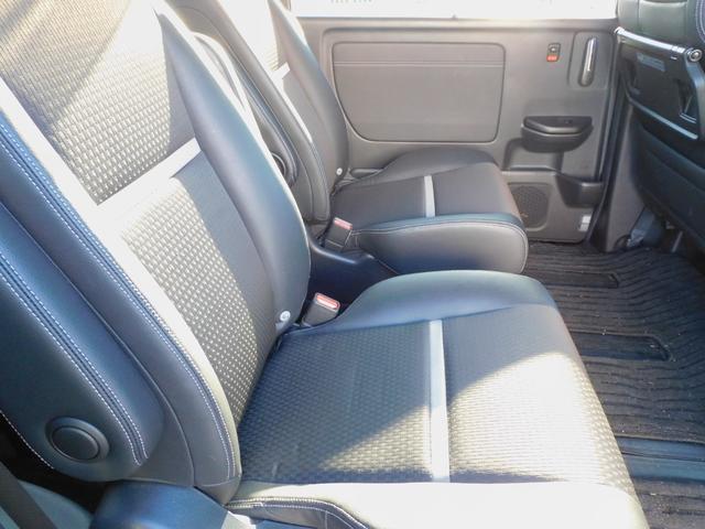 ステップワゴンスパーダ ｅ：ＨＥＶスパーダ　Ｇ・ＥＸ　ホンダセンシング　マルチビュー１０インチモニター　両側パワスラ　クルコン　ＥＴＣ　ＵＳＢ　衝突軽減　シートヒーター　ＤＶＤ再生　フルセグ地デジ　バックカメラ　インテリキー　ＥＴＣ　Ｂｌｕｅｔｏｏｔｈ　ハーフレザー（8枚目）