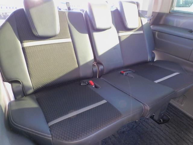 ステップワゴンスパーダ ｅ：ＨＥＶスパーダ　Ｇ・ＥＸ　ホンダセンシング　マルチビュー１０インチモニター　両側パワスラ　クルコン　ＥＴＣ　ＵＳＢ　衝突軽減　シートヒーター　ＤＶＤ再生　フルセグ地デジ　バックカメラ　インテリキー　ＥＴＣ　Ｂｌｕｅｔｏｏｔｈ　ハーフレザー（10枚目）