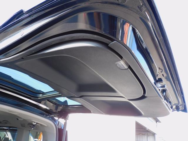 ステップワゴンスパーダ ｅ：ＨＥＶスパーダ　Ｇ・ＥＸ　ホンダセンシング　マルチビュー１０インチモニター　両側パワスラ　クルコン　ＥＴＣ　ＵＳＢ　衝突軽減　シートヒーター　ＤＶＤ再生　フルセグ地デジ　バックカメラ　インテリキー　ＥＴＣ　Ｂｌｕｅｔｏｏｔｈ　ハーフレザー（21枚目）