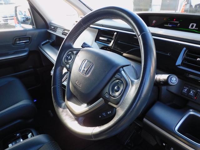 ステップワゴンスパーダ ｅ：ＨＥＶスパーダ　Ｇ・ＥＸ　ホンダセンシング　マルチビュー１０インチモニター　両側パワスラ　クルコン　ＥＴＣ　ＵＳＢ　衝突軽減　シートヒーター　ＤＶＤ再生　フルセグ地デジ　バックカメラ　インテリキー　ＥＴＣ　Ｂｌｕｅｔｏｏｔｈ　ハーフレザー（24枚目）