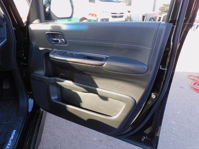 ステップワゴンスパーダ ｅ：ＨＥＶスパーダ　Ｇ・ＥＸ　ホンダセンシング　マルチビュー１０インチモニター　両側パワスラ　クルコン　ＥＴＣ　ＵＳＢ　衝突軽減　シートヒーター　ＤＶＤ再生　フルセグ地デジ　バックカメラ　インテリキー　ＥＴＣ　Ｂｌｕｅｔｏｏｔｈ　ハーフレザー（46枚目）