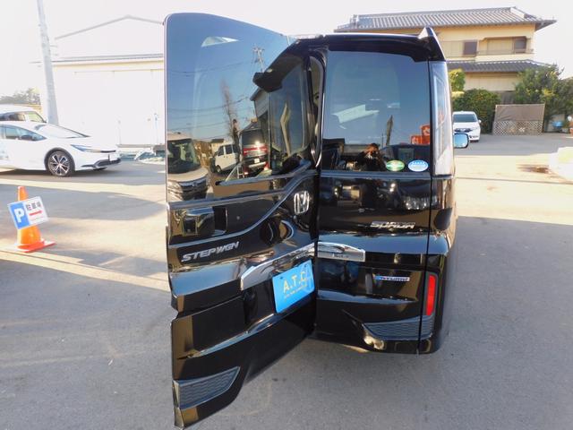 ステップワゴンスパーダ ｅ：ＨＥＶスパーダ　Ｇ・ＥＸ　ホンダセンシング　マルチビュー１０インチモニター　両側パワスラ　クルコン　ＥＴＣ　ＵＳＢ　衝突軽減　シートヒーター　ＤＶＤ再生　フルセグ地デジ　バックカメラ　インテリキー　ＥＴＣ　Ｂｌｕｅｔｏｏｔｈ　ハーフレザー（78枚目）