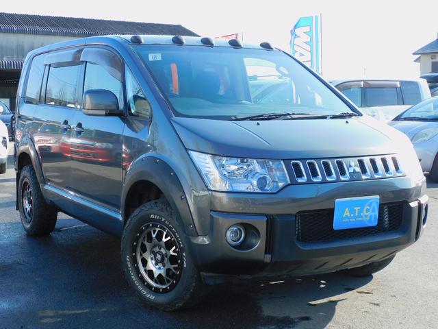 デリカＤ：５ Ｇ　パワーパッケージ　両側パワスラ　ルーフマーカー　社外アルミ　ＥＴＣ　クルコン　オーバーフェンダー　テールランプガード　マッドガード　ナビテレビ　フォグランプ　パドルシフト　インテリジェントキー　サイドバイザー（2枚目）