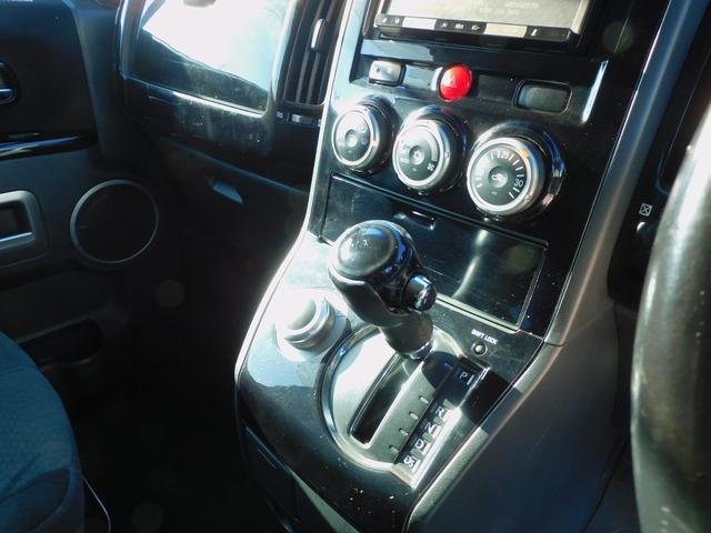 デリカＤ：５ Ｇ　パワーパッケージ　両側パワスラ　ルーフマーカー　社外アルミ　ＥＴＣ　クルコン　オーバーフェンダー　テールランプガード　マッドガード　ナビテレビ　フォグランプ　パドルシフト　インテリジェントキー　サイドバイザー（26枚目）