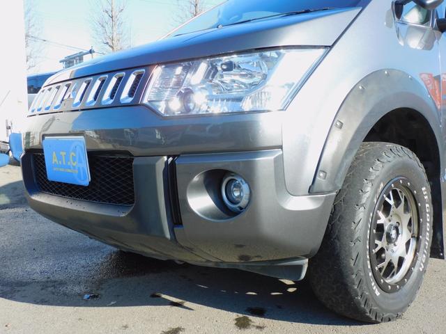 デリカＤ：５ Ｇ　パワーパッケージ　両側パワスラ　ルーフマーカー　社外アルミ　ＥＴＣ　クルコン　オーバーフェンダー　テールランプガード　マッドガード　ナビテレビ　フォグランプ　パドルシフト　インテリジェントキー　サイドバイザー（44枚目）