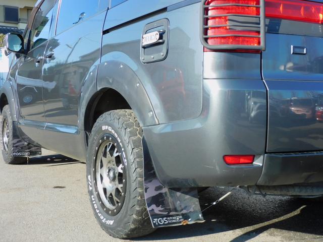 デリカＤ：５ Ｇ　パワーパッケージ　両側パワスラ　ルーフマーカー　社外アルミ　ＥＴＣ　クルコン　オーバーフェンダー　テールランプガード　マッドガード　ナビテレビ　フォグランプ　パドルシフト　インテリジェントキー　サイドバイザー（48枚目）