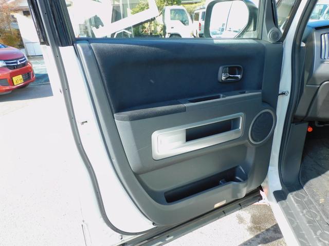 �S�g���Ԃ܂ł̃g���b�N������G�A���p�[�c�̎��t���A���d���̓s���ɍ��킹���L�����A��