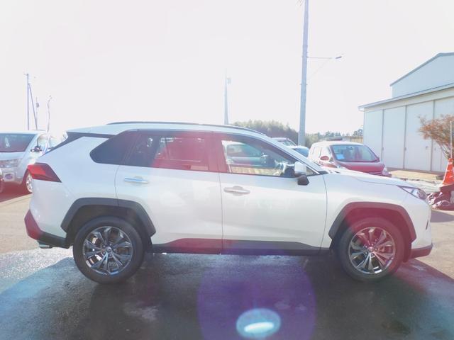 RAV4 G プリクラッシュセーフティ レーダークルーズコントロールレーントレーシングアシスト Toyota Safety Sense」ハイブリット 4WD パワーバックドア 純正ナビフルセグ ETC Sヒーター(4枚目)