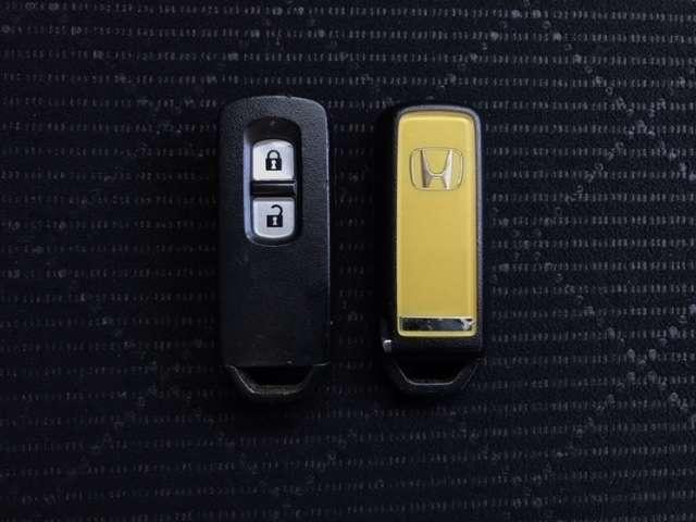 プレミアム・Lパッケージ 社外前ドラレコ 横滑り防止 Bカメラ HID(17枚目)